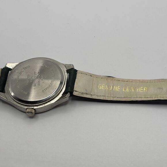 Silver Poke A Dot Men's Watch - Picture 5 of 5